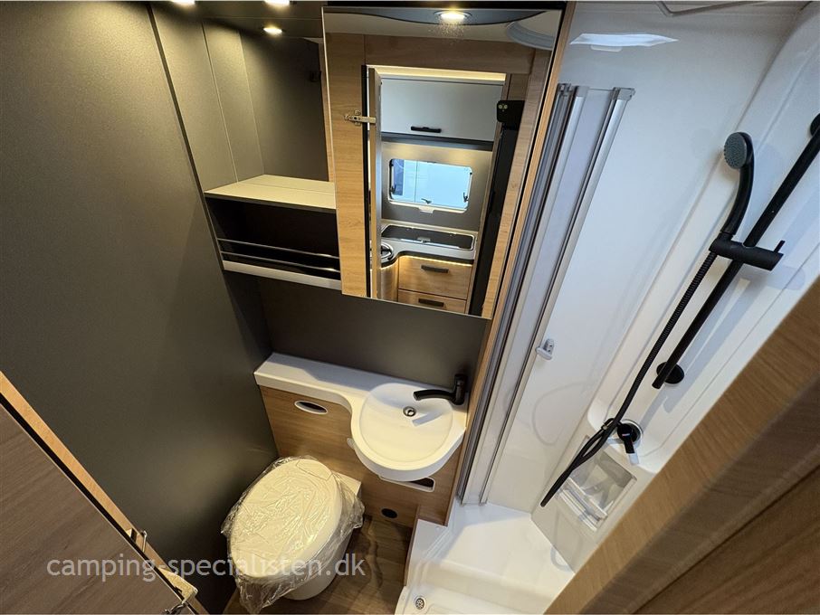 Knaus L!VE I 700 MEG